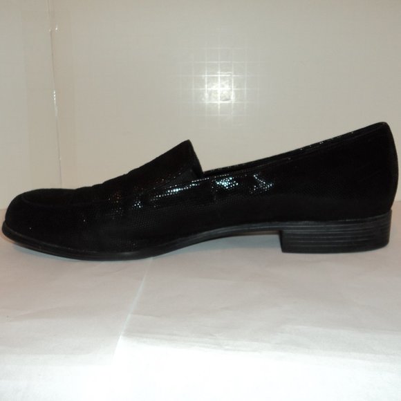 Munro American Women's Size 11 Shoes Loafers Flats Shiny Black Slip On - Picture 4 of 11